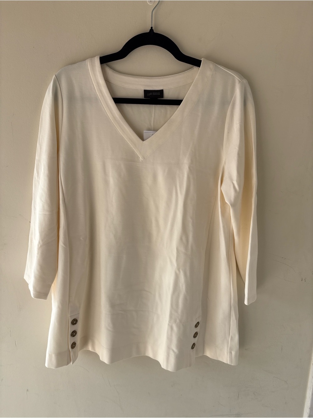 J. Jill Cream V-Neck Pullover Top size M - Picture 2 of 6